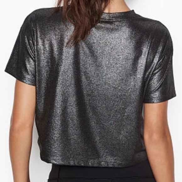 NWT. Victor secret sport boxy tee. Size Medium. - Picture 2 of 4